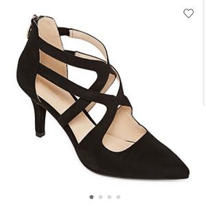 NWOT Straps Black Heels
